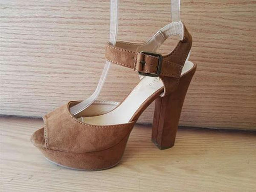 High heel sandal