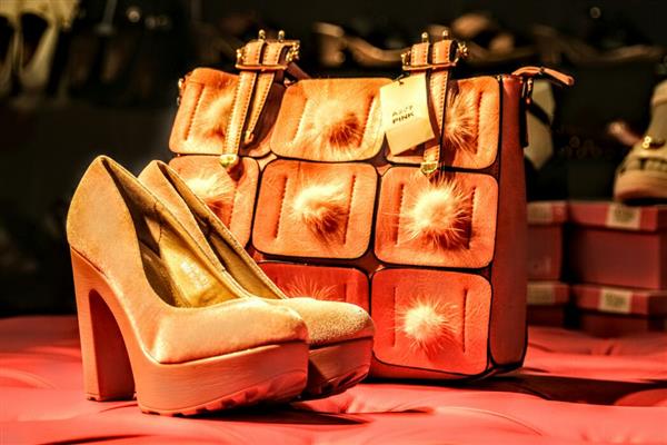 High heel velvet shoes with handbag