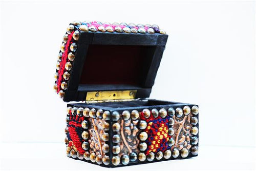 Jewelry and accessories box