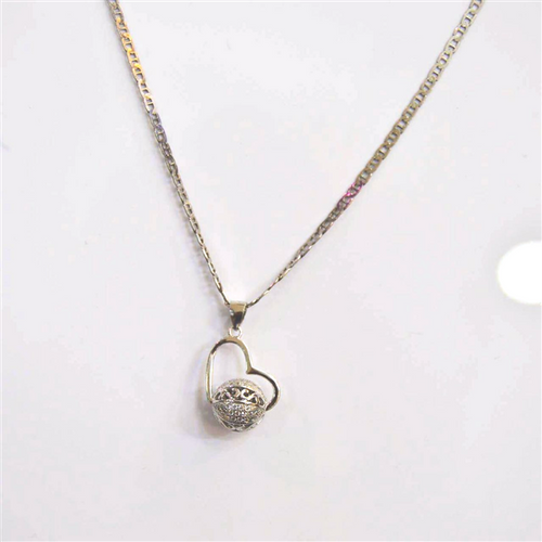 Necklace with a heart hang