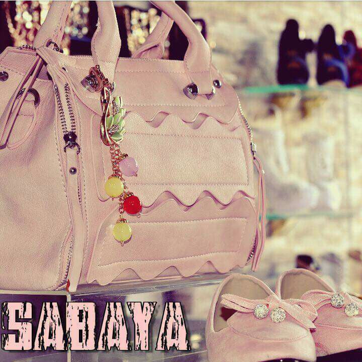 Handbag with stylish shoes