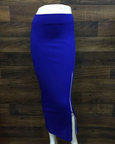 Long skirt with zipper